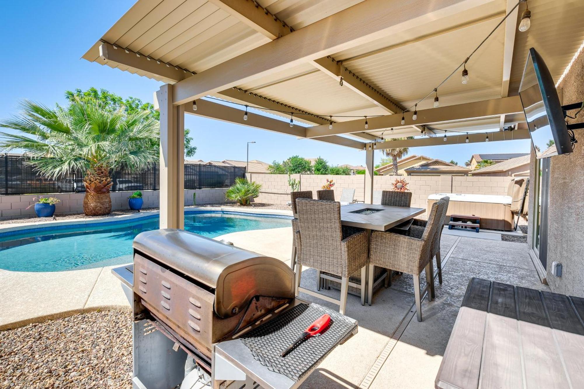 Updated San Tan Valley Escape With Backyard Oasis! Magma Exterior photo